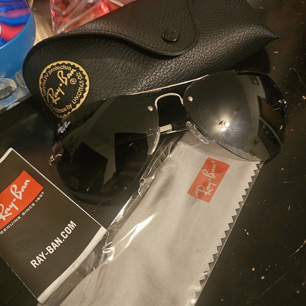 Ray-Ban Black Aviator Sunglasses